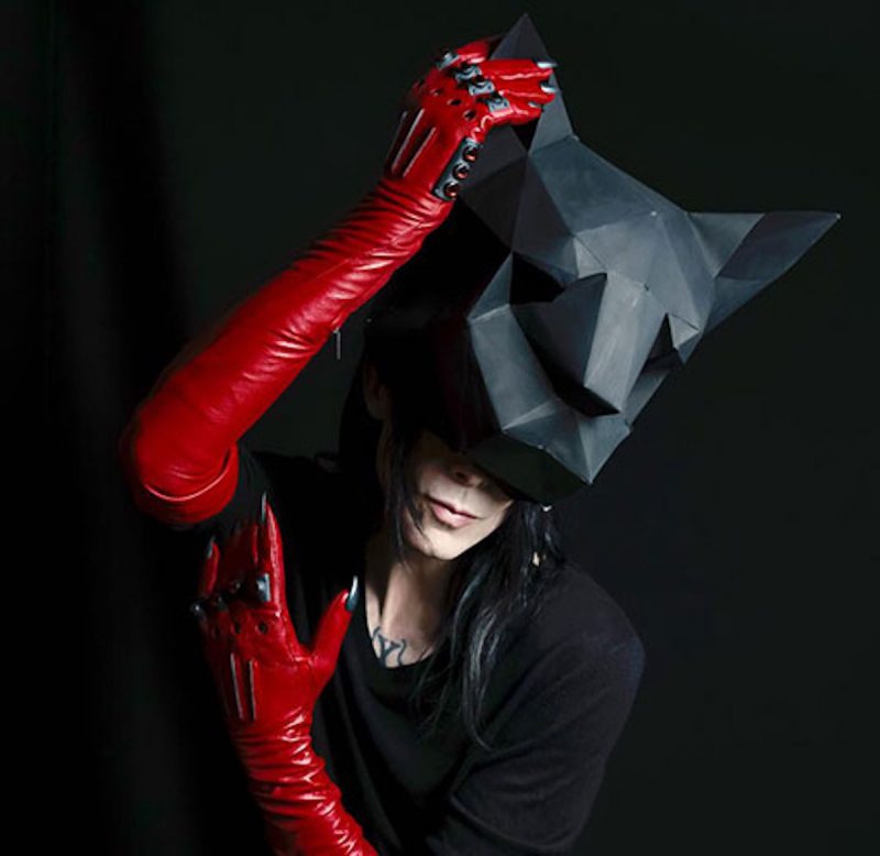 iamx alive in new light kodd magazine