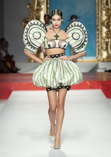 moschino jeremy scott kodd magazine