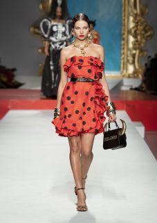moschino jeremy scott kodd magazine