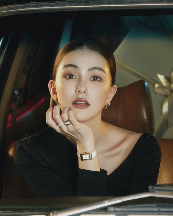 boucheron together as one campaign hannah quinlivan shopping for gift episode kodd magazine mode fashion