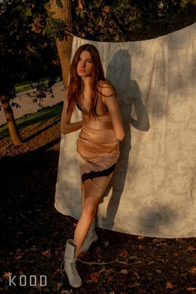 meet me at the park juliana amazonas kodd magazine fashion mode editorial