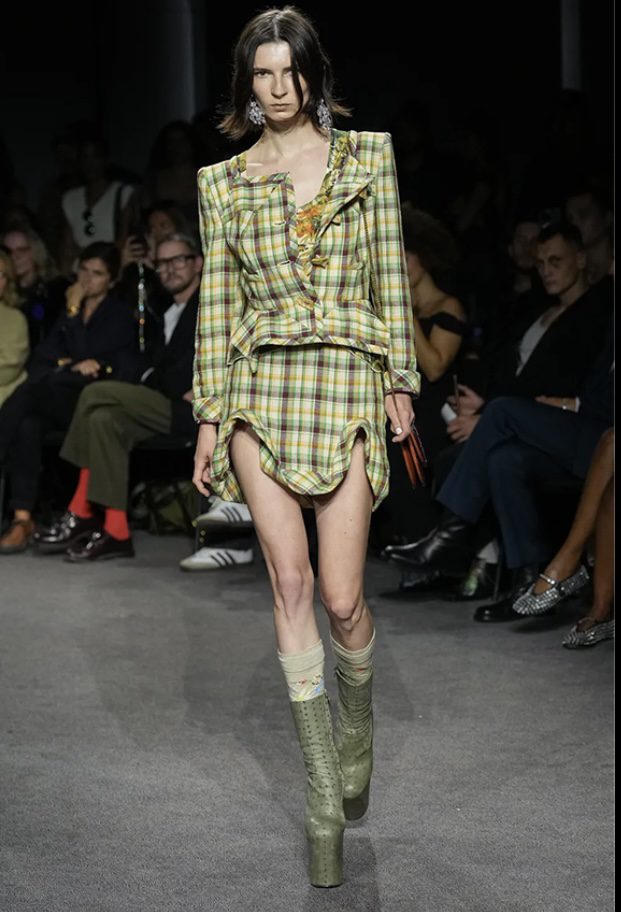 Vivienne westwood, Hermès, Alexandtrends hermes-trends-on-spring-summer-2024