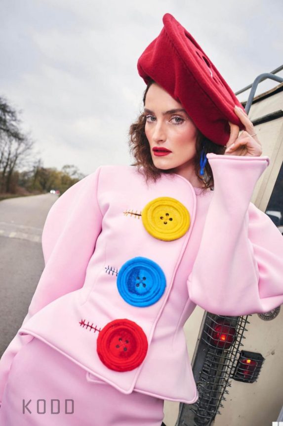 kodd magazine editorial fashion mode fashion run a ways land rover mplusa