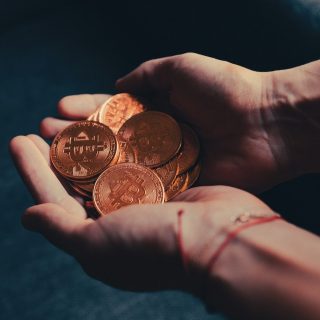 rc xyz nft gallery unsplash paiement payment cryptomonnaie kodd magazine medias