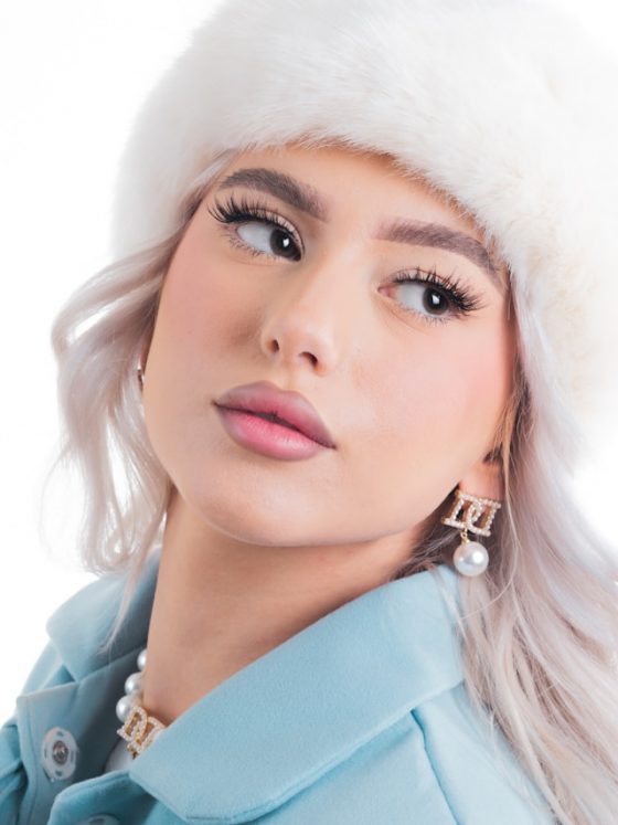 unsplash brian lawson bijoux noel kodd magazine medias beaute