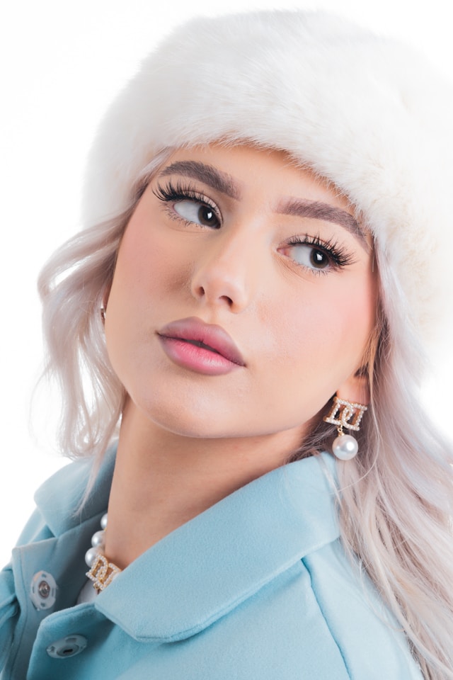 unsplash brian lawson bijoux noel kodd magazine medias beaute