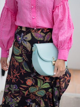 unsplash gabrielle henderson sac mini tendance kodd magazine medias mode