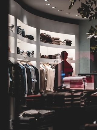 unsplash antonio sokic garde robe masculine kodd magazine medias mode