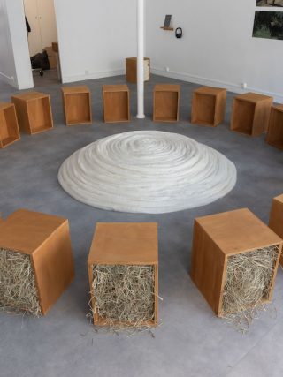 cercle maje kodd magazine mode