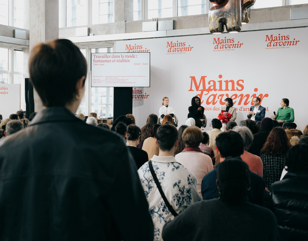 table ronde des journees mains davenir c le m photo alix marnat kodd magazine medias mode fashion
