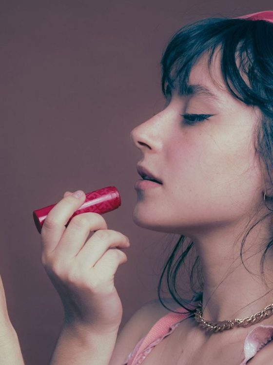 coulisses succes rouge a levres behind the scenes lipsticks success kodd magazine medias