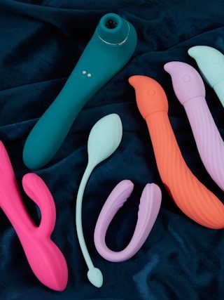 unsplash ifonnx toys plaisir intime love kodd magazine medias mindset