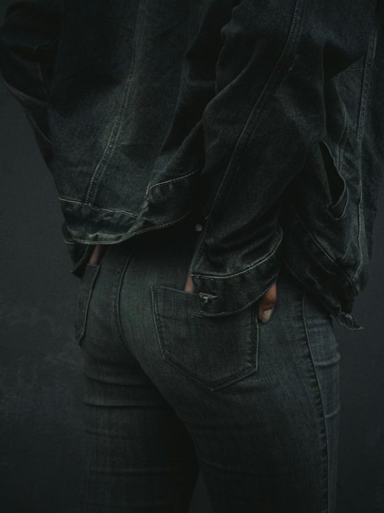 unsplash pramod tiwari vestes pantalons jean kodd magazine medias mode