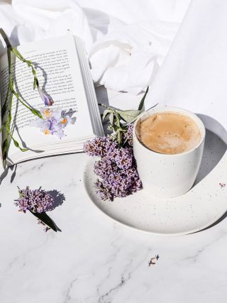 plaisirs simples cafe balcon matin kodd magazine medias
