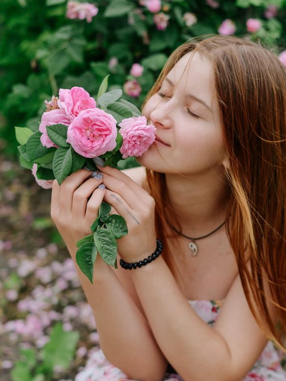 soin visage eau de rose beaute routine kodd magazine medias