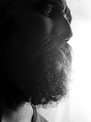 unsplash mat delpidio greffe barbe homme kodd magazine medias beaute