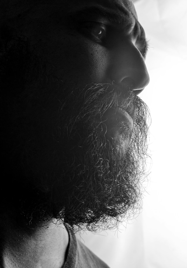 unsplash mat delpidio greffe barbe homme kodd magazine medias beaute